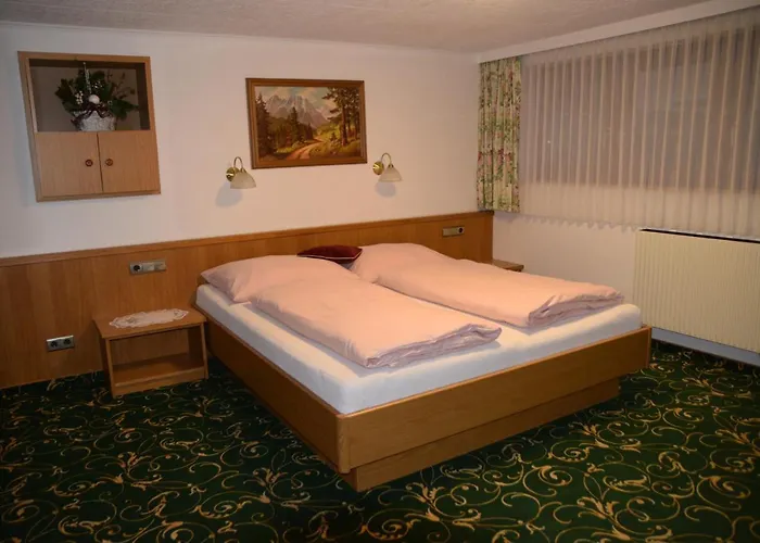 Annelies Apartman Tux